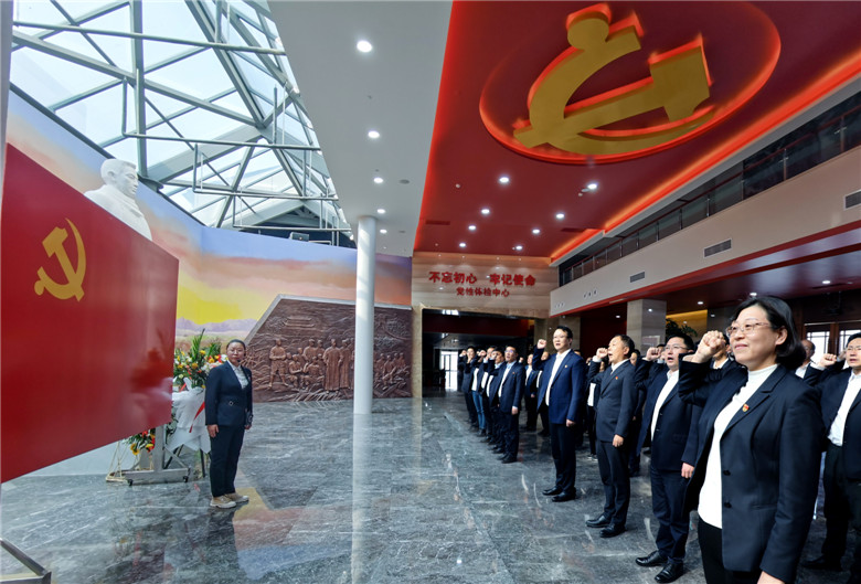 國網(wǎng)諸城市供電公司開展“賡續(xù)紅色基因，汲取前行力量”黨史學習教育