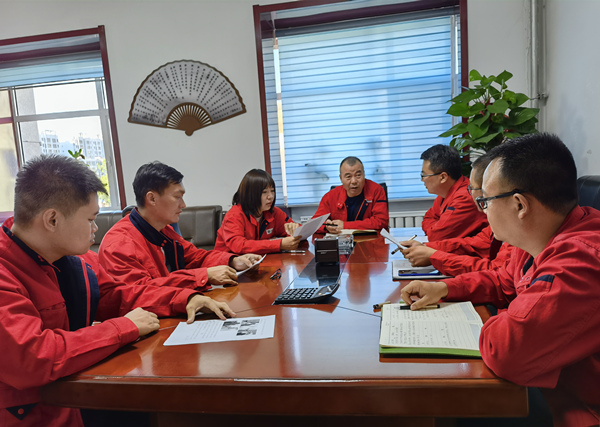 烏海電業(yè)局千里山分局：修訂宣貫班組標準，促進班組有序發(fā)展
