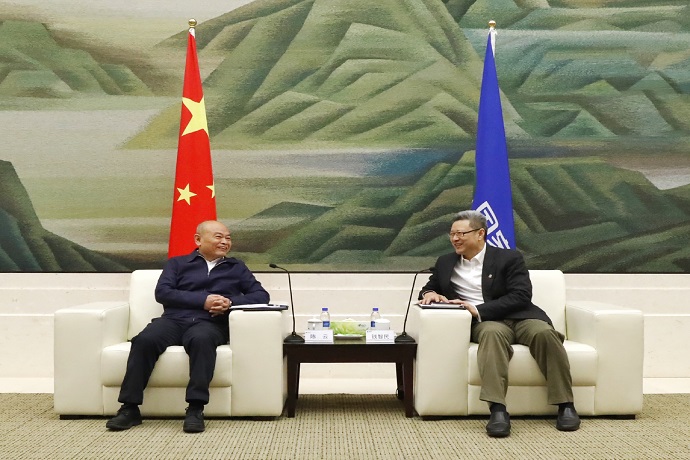 錢智民會(huì)見(jiàn)中國(guó)中鐵董事長(zhǎng)、黨委書(shū)記陳云
