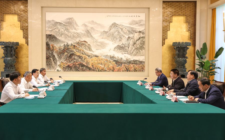 雷鳴山、韓君拜會(huì)湖北省委書記王蒙徽、省長王忠林