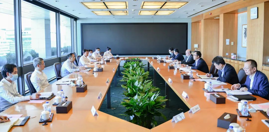 鄒磊拜訪中國銀行黨委書記、董事長劉連舸