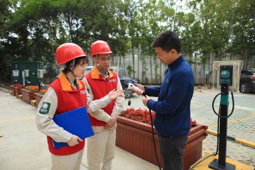 沿著總書記的足跡｜浦江潮涌，風來東方