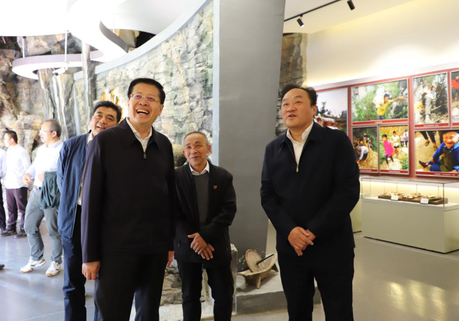韓君赴重慶市巫山縣、奉節(jié)縣調(diào)研三峽集團(tuán)定點(diǎn)幫扶鄉(xiāng)村振興工作