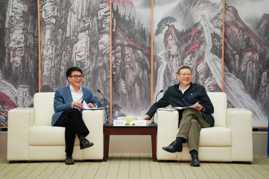 國家電投黨組書記、董事長錢智民會見申能集團黨委書記、董事長黃迪南
