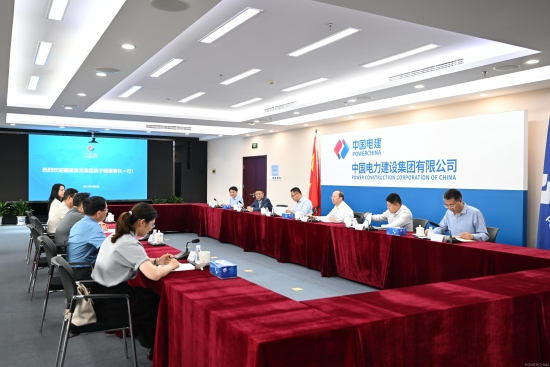 中國(guó)電建黨委常委、副總經(jīng)理徐鵬程與漳龍集團(tuán)黨委書記、董事長(zhǎng)吳子毅會(huì)談