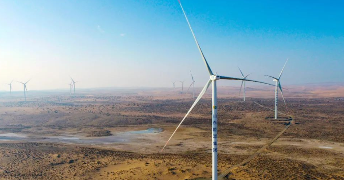 402.6MW！山東能源集團(tuán)又一大型風(fēng)電項(xiàng)目完成全部吊裝