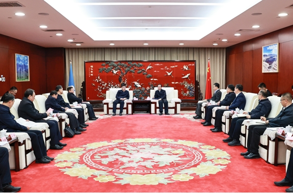 江毅會見內(nèi)蒙古自治區(qū)黨委常委、常務(wù)副主席黃志強