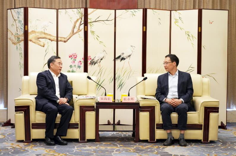 中國(guó)能建黨委書記、董事長(zhǎng)宋海良與福建省委常委、廈門市委書記崔永輝會(huì)談