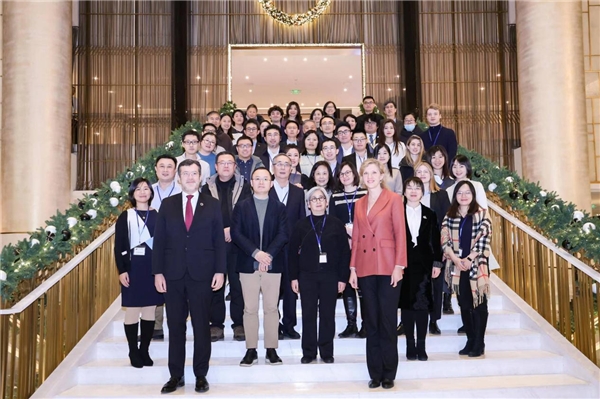 愛旭持續(xù)發(fā)力中歐新能源市場，為零碳未來注入更多活力