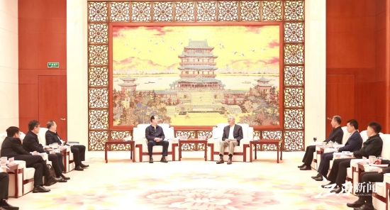 中國(guó)電建黨委書(shū)記、董事長(zhǎng)丁焰章拜會(huì)江西省委書(shū)記尹弘