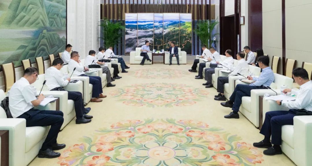 國家電投黨組書記、董事長劉明勝會(huì)見上海電氣黨委書記、董事長吳磊