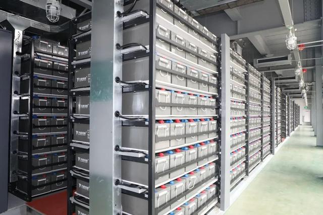 應對用電高峰，小電池派上大用場