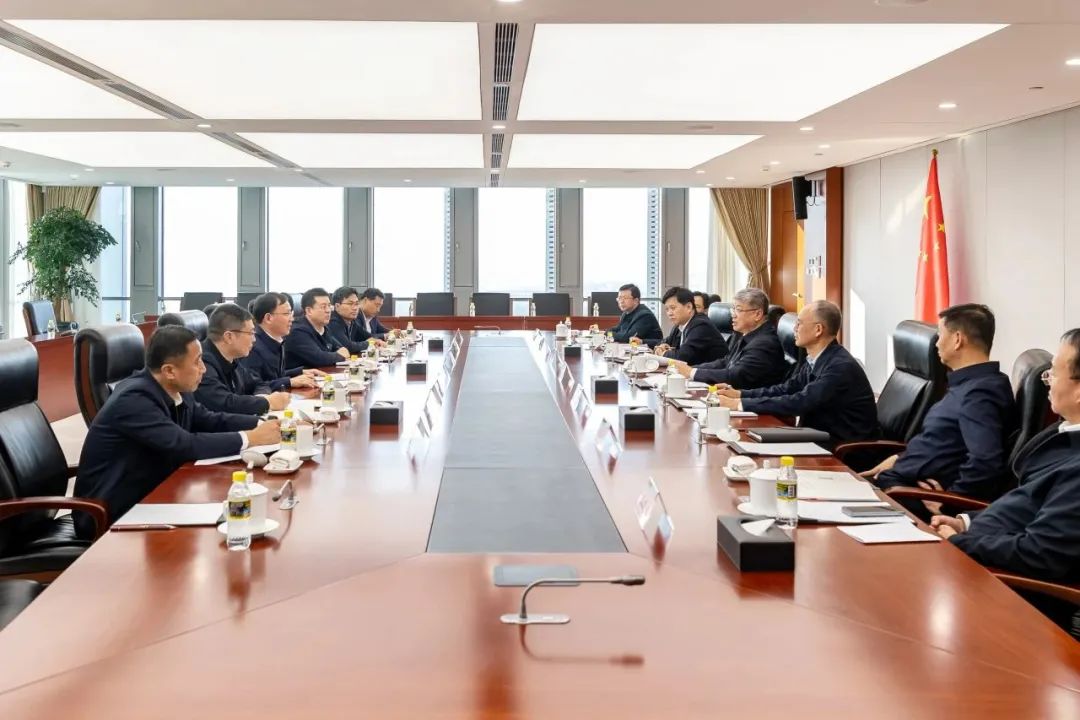 國家能源集團(tuán)黨組書記、董事長劉國躍與中國大唐黨組副書記、總經(jīng)理張傳江會(huì)談