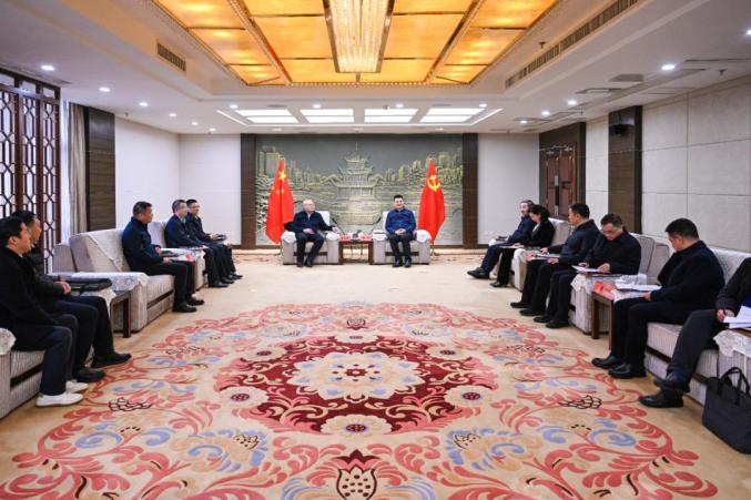 貴陽市領(lǐng)導(dǎo)會見中國節(jié)能環(huán)保集團有限公司黨委常委、總會計師朱慶鋒一行